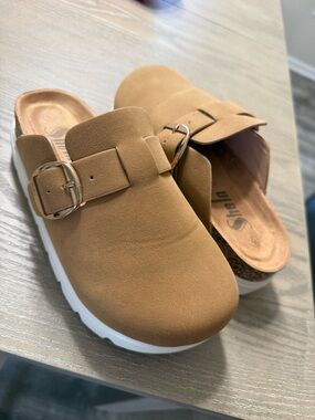 SHEIN Tan Buckle Clog Mule